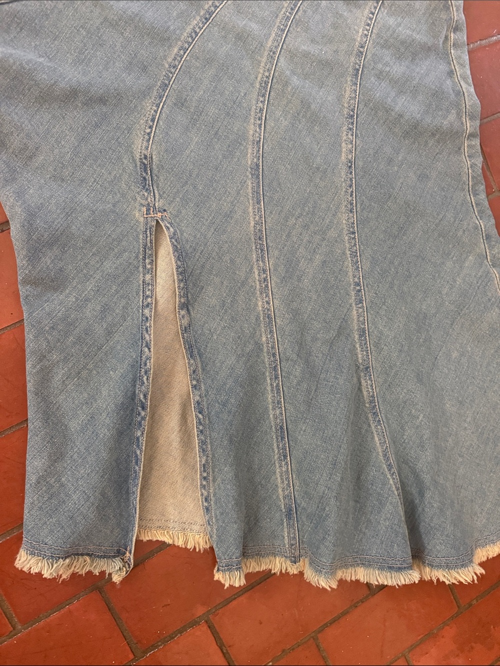 Blue Denim pilcro (Anthropologie)Midi Skirt with Front Slit, 10 super cute!! - Picture 4 of 8